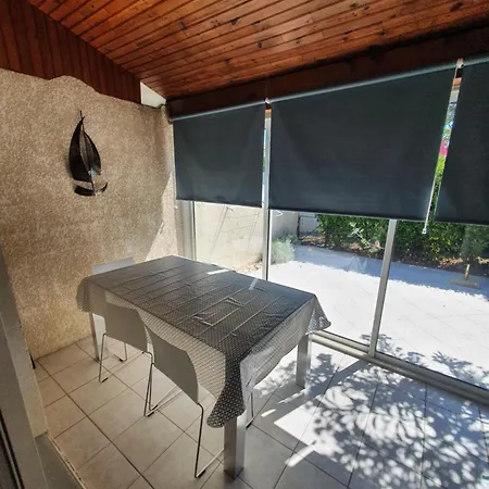 Perles Du Soleil Belle T3 Mezzanine Avec Piscine *